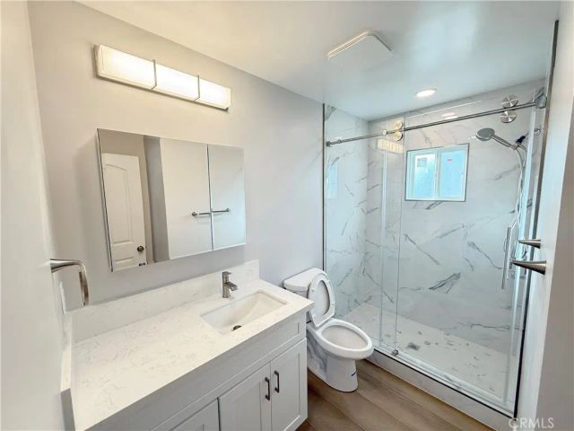 919 E Acacia Avenue L, Glendale, CA 91205