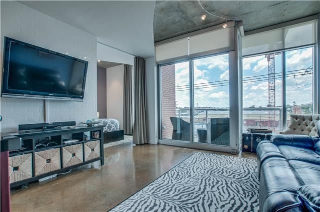 600 12th Ave S Apt 510, Nashville, TN 37203