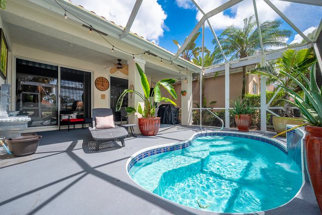 8193 Sandpiper Way, West Palm Beach, FL 33412