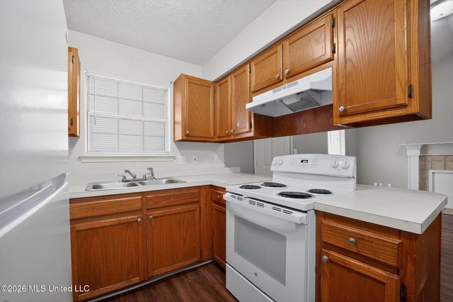 5528 Tiki, 5528, Jackson, MS 39212
