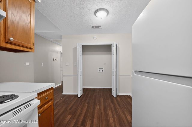 5528 Tiki, 5528, Jackson, MS 39212