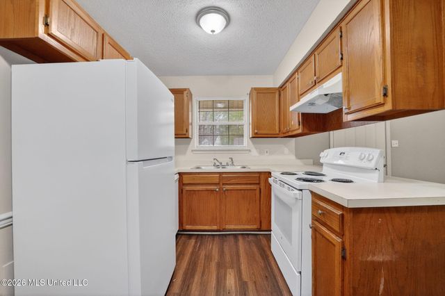 5528 Tiki, 5528, Jackson, MS 39212