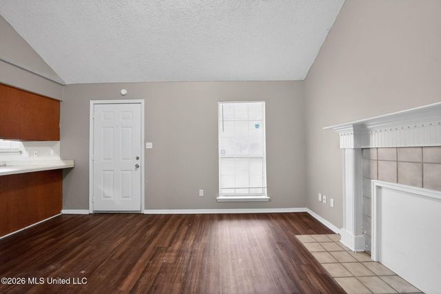 5528 Tiki, 5528, Jackson, MS 39212