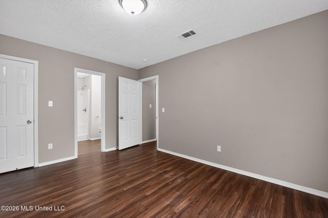 5528 Tiki, 5528, Jackson, MS 39212
