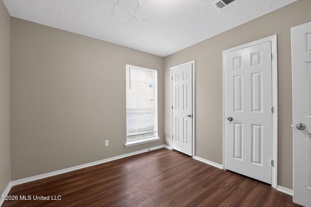 5528 Tiki, 5528, Jackson, MS 39212