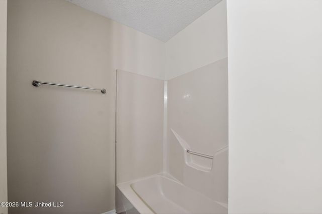 5528 Tiki, 5528, Jackson, MS 39212