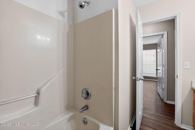 5528 Tiki, 5528, Jackson, MS 39212