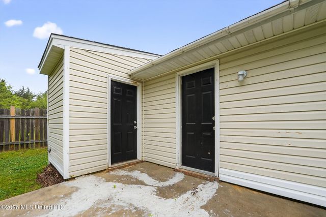 5528 Tiki, 5528, Jackson, MS 39212