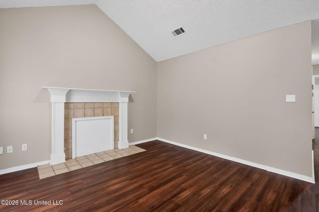 5528 Tiki, 5528, Jackson, MS 39212