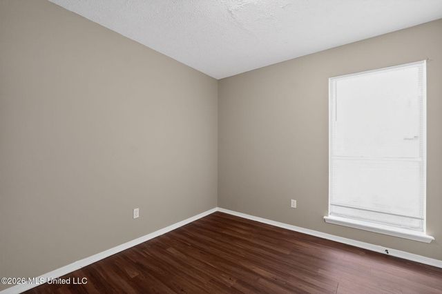 5528 Tiki, 5528, Jackson, MS 39212