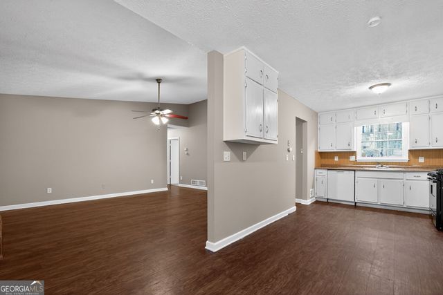 4064 Chedworth Way, Stone Mountain, GA 30083