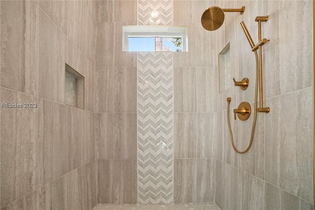 304 Farnsleigh Ave, Bluffton, SC 29910