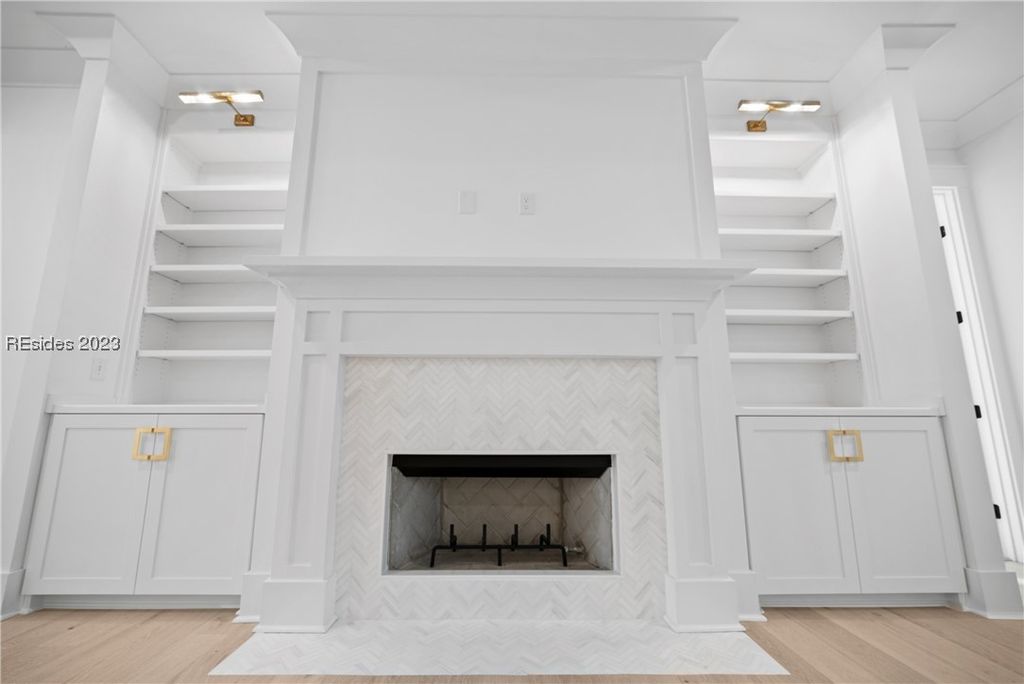 Image 17 of property listing at 304 Farnsleigh Ave, Bluffton, SC 29910