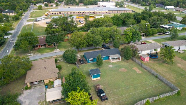 109 S Shaw Street, Tom Bean, TX 75489