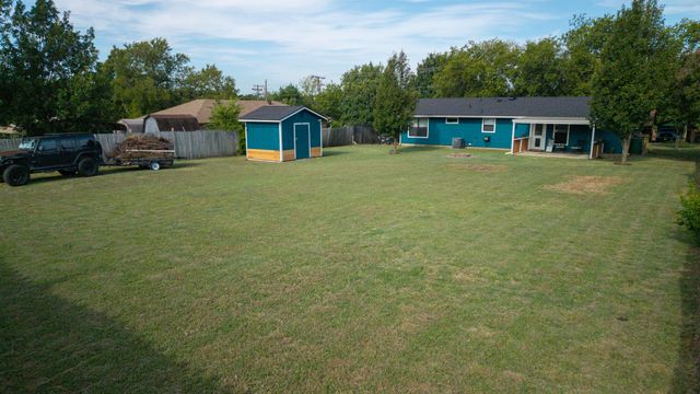 109 S Shaw Street, Tom Bean, TX 75489