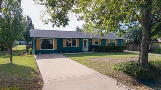 109 S Shaw Street, Tom Bean, TX 75489