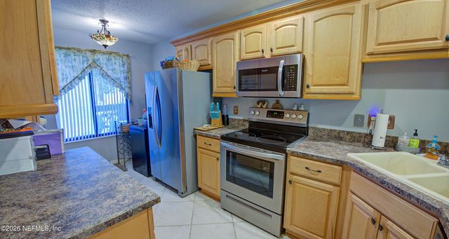 7623 BAYMEADOWS Circle W 2014, Jacksonville, FL 32256