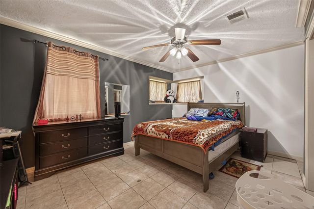 11303 Riderwood Drive, Houston, TX 77099