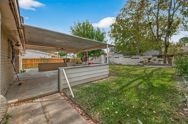 11303 Riderwood Drive, Houston, TX 77099