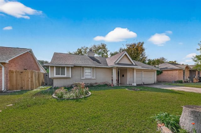 11303 Riderwood Drive, Houston, TX 77099