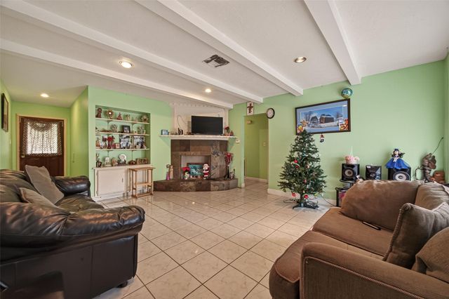 11303 Riderwood Drive, Houston, TX 77099