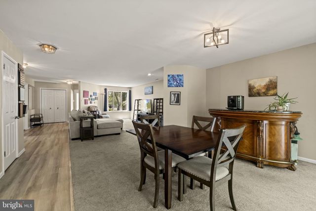 51 WOODMONT DR, Lawrence Township, NJ 08648