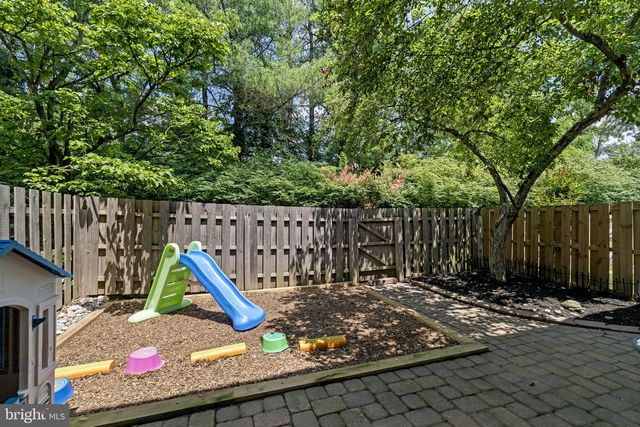 51 WOODMONT DR, Lawrence Township, NJ 08648