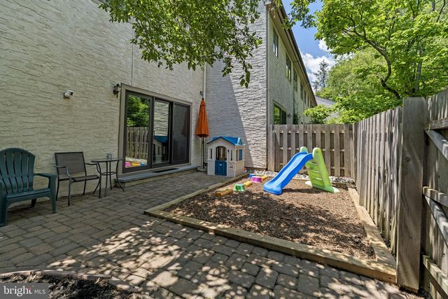 51 WOODMONT DR, Lawrence Township, NJ 08648