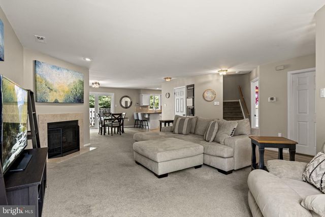 51 WOODMONT DR, Lawrence Township, NJ 08648