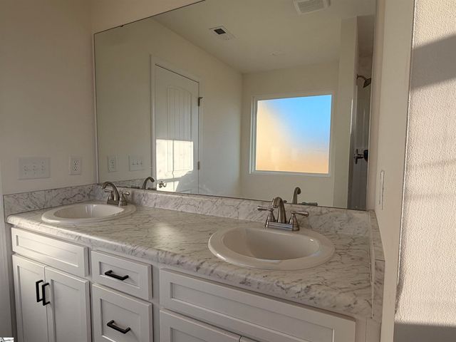 234 Kahlen Court, Piedmont, SC 29673