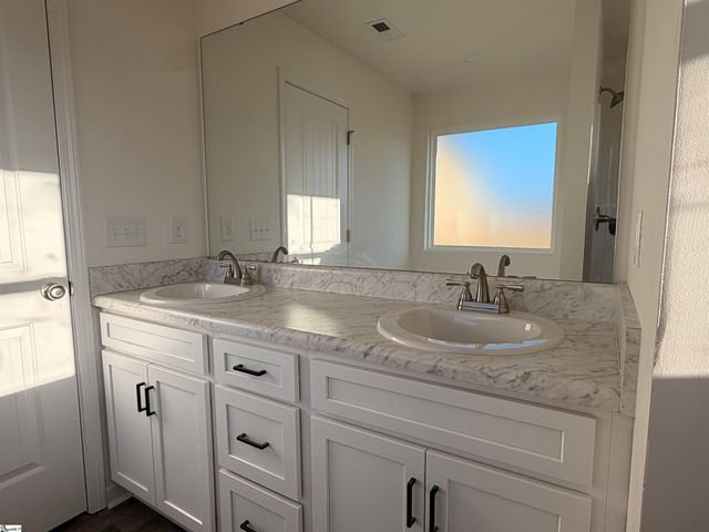 234 Kahlen Court, Piedmont, SC 29673