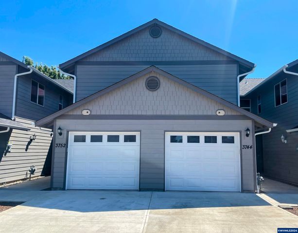 3752 Peter Ln NE, Salem, OR 97305
