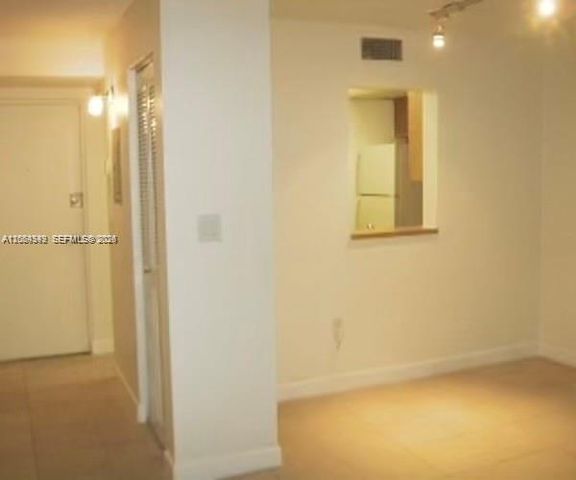 1740 NW N River Dr 419, Miami, FL 33125