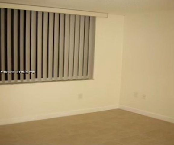 1740 NW N River Dr 419, Miami, FL 33125