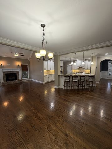 156 Copperstone Dr, Clarksville, TN 37043