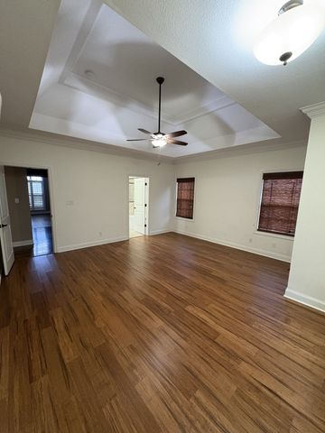 156 Copperstone Dr, Clarksville, TN 37043