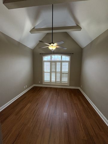 156 Copperstone Dr, Clarksville, TN 37043