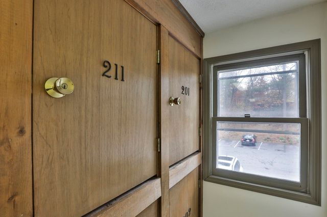 4-211 Heritage Village Drive, Nashua, NH 03062