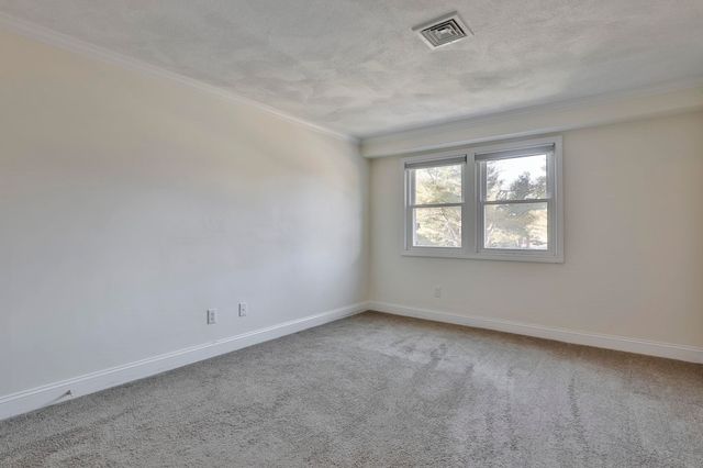 4-211 Heritage Village Drive, Nashua, NH 03062