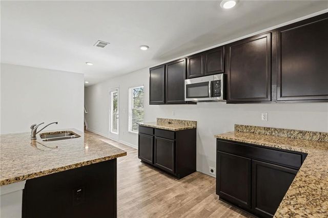6506 Beaver Creek Trail, Atlanta, GA 30349