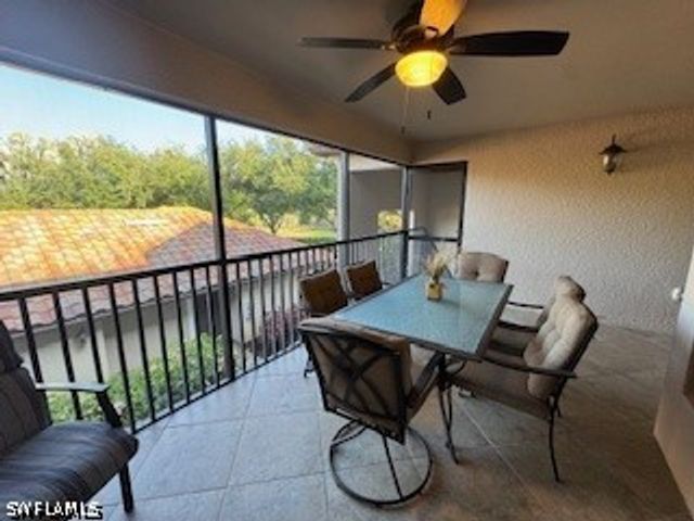 9844 Venezia CIR 721, Naples, FL 34113