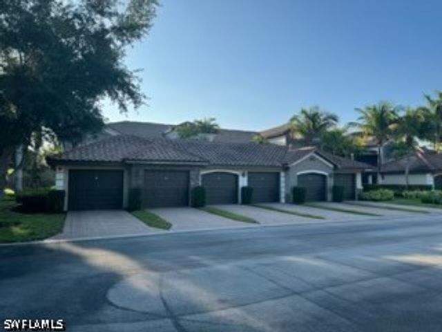 9844 Venezia CIR 721, Naples, FL 34113