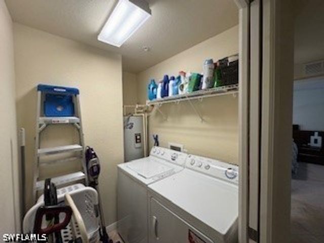 9844 Venezia CIR 721, Naples, FL 34113