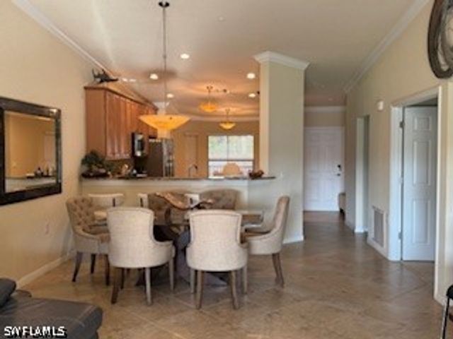 9844 Venezia CIR 721, Naples, FL 34113