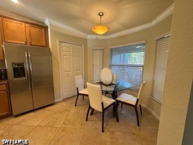 9844 Venezia CIR 721, Naples, FL 34113