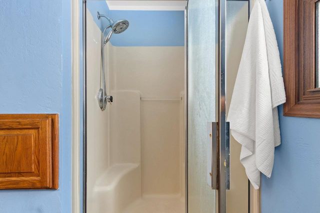 1360 GLEN ROAD, Ashwaubenon, WI 54313