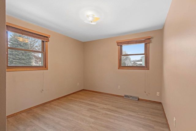 1360 GLEN ROAD, Ashwaubenon, WI 54313