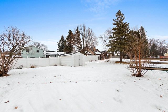 1360 GLEN ROAD, Ashwaubenon, WI 54313