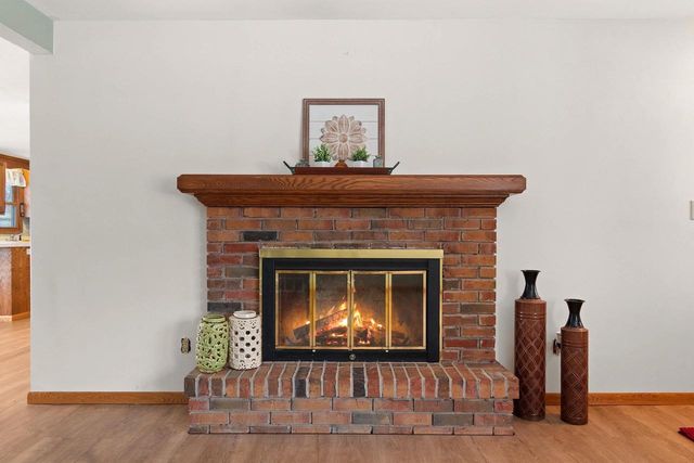 1360 GLEN ROAD, Ashwaubenon, WI 54313