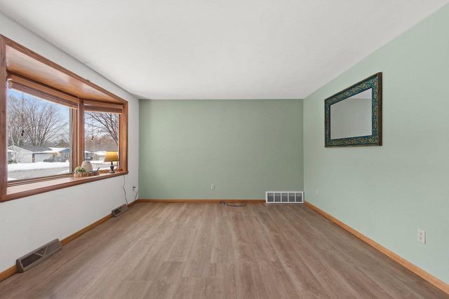 1360 GLEN ROAD, Ashwaubenon, WI 54313